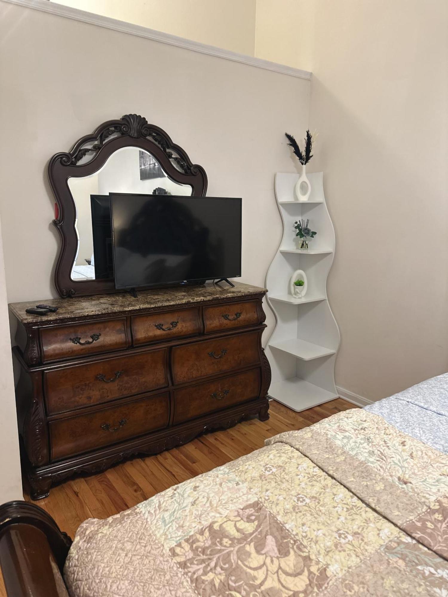 Special Rate Worthy Posh And Magnificent 4 Bedrooms And Two & Half Bath Alsfeld Extérieur photo