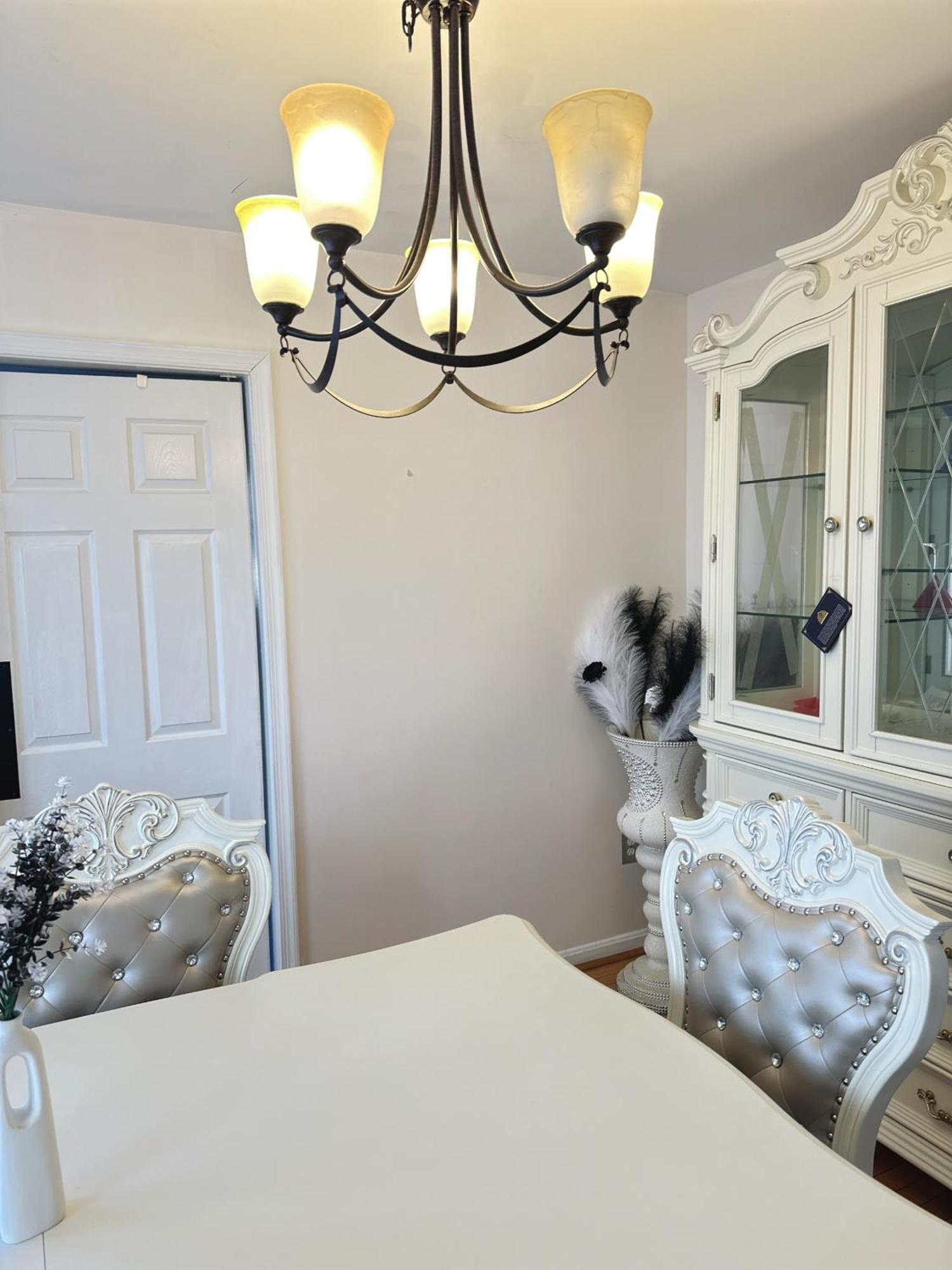 Special Rate Worthy Posh And Magnificent 4 Bedrooms And Two & Half Bath Alsfeld Extérieur photo