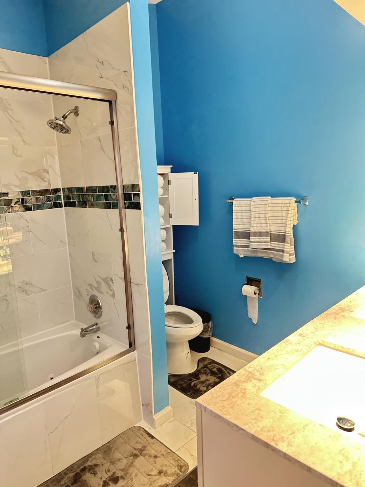 Special Rate Worthy Posh And Magnificent 4 Bedrooms And Two & Half Bath Alsfeld Extérieur photo