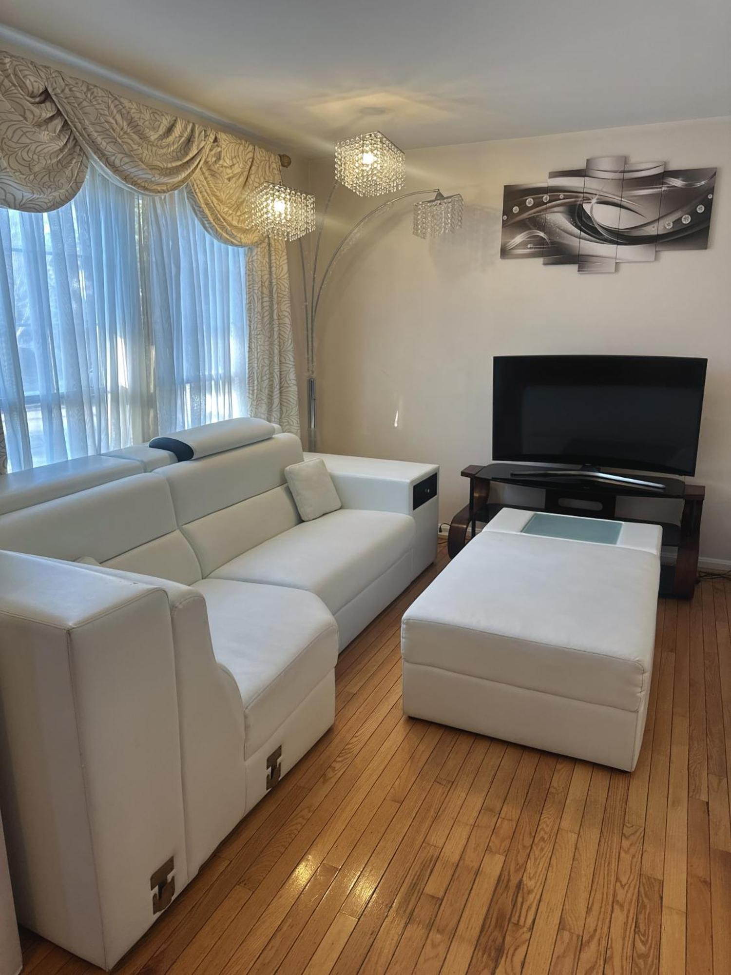 Special Rate Worthy Posh And Magnificent 4 Bedrooms And Two & Half Bath Alsfeld Extérieur photo